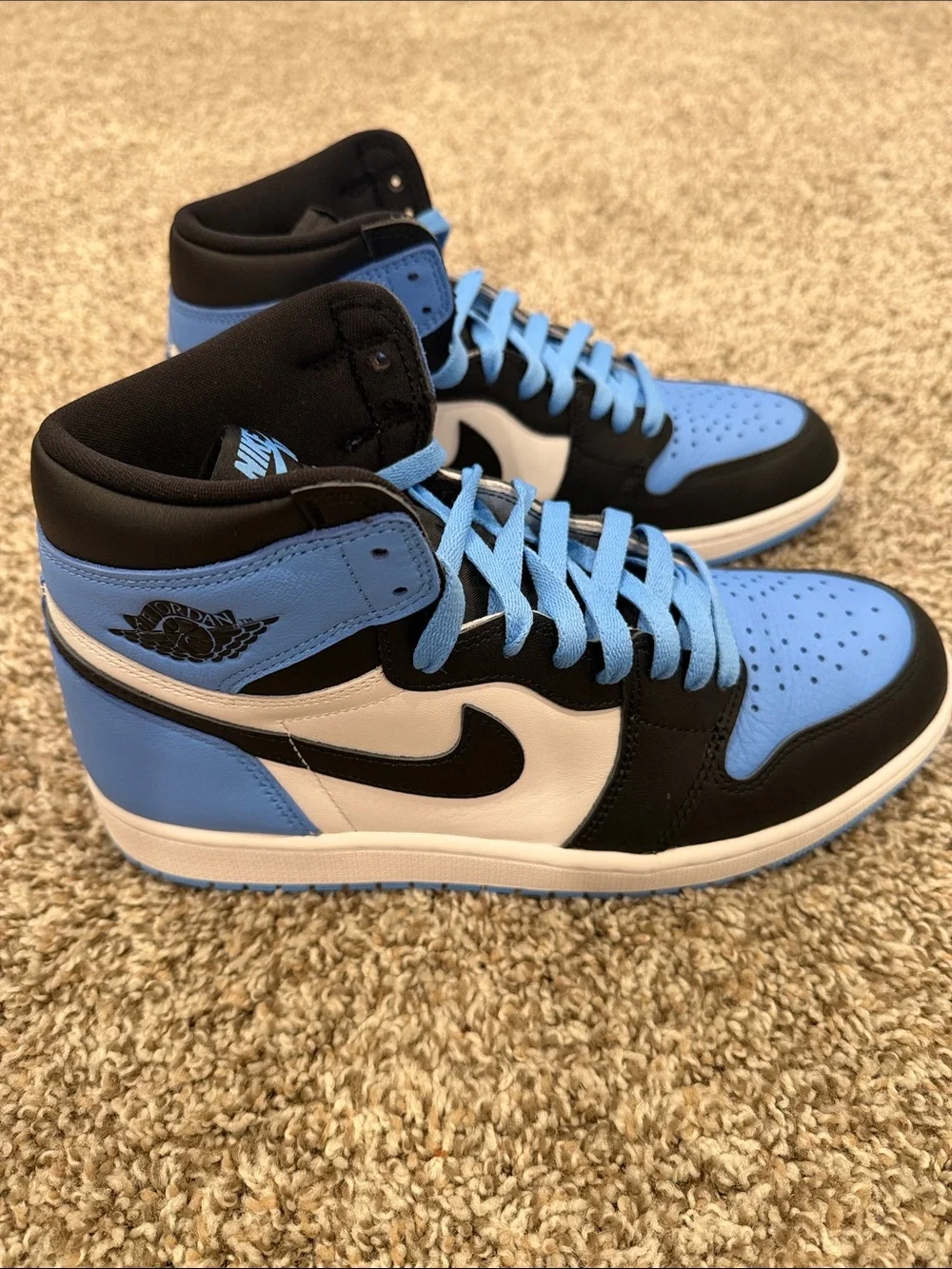 Jordan 1 UNC